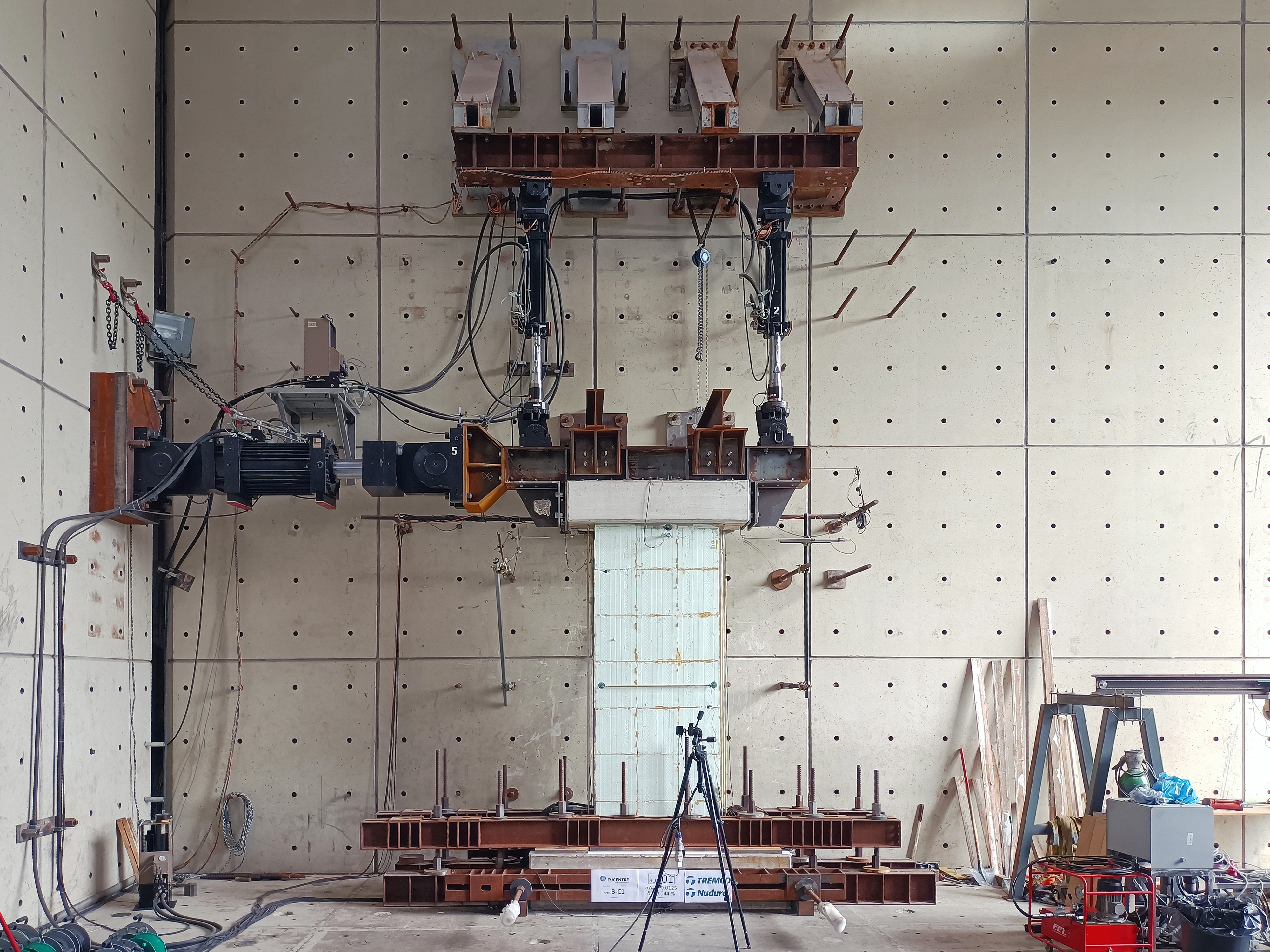 Seismic testing of ICF wall.